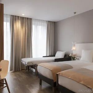 *** Hotel Magenta 38 By Happyculture Frankrig